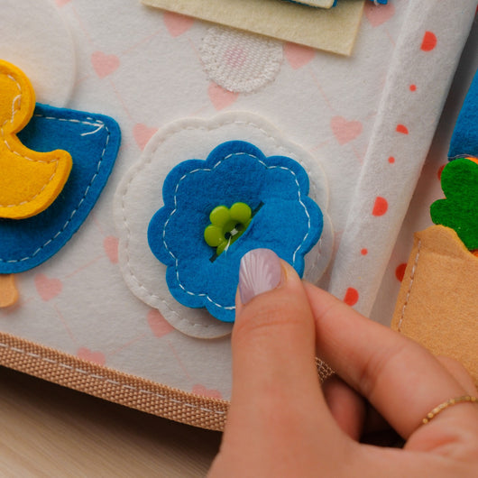 Daily Routine Quiet Book for Toddlers – for quiet time, travel, daycare, preschool learning,